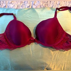 Victoria’s Secret Lace Push up bra in burgundy. Size 36A. Unworn without tags.
